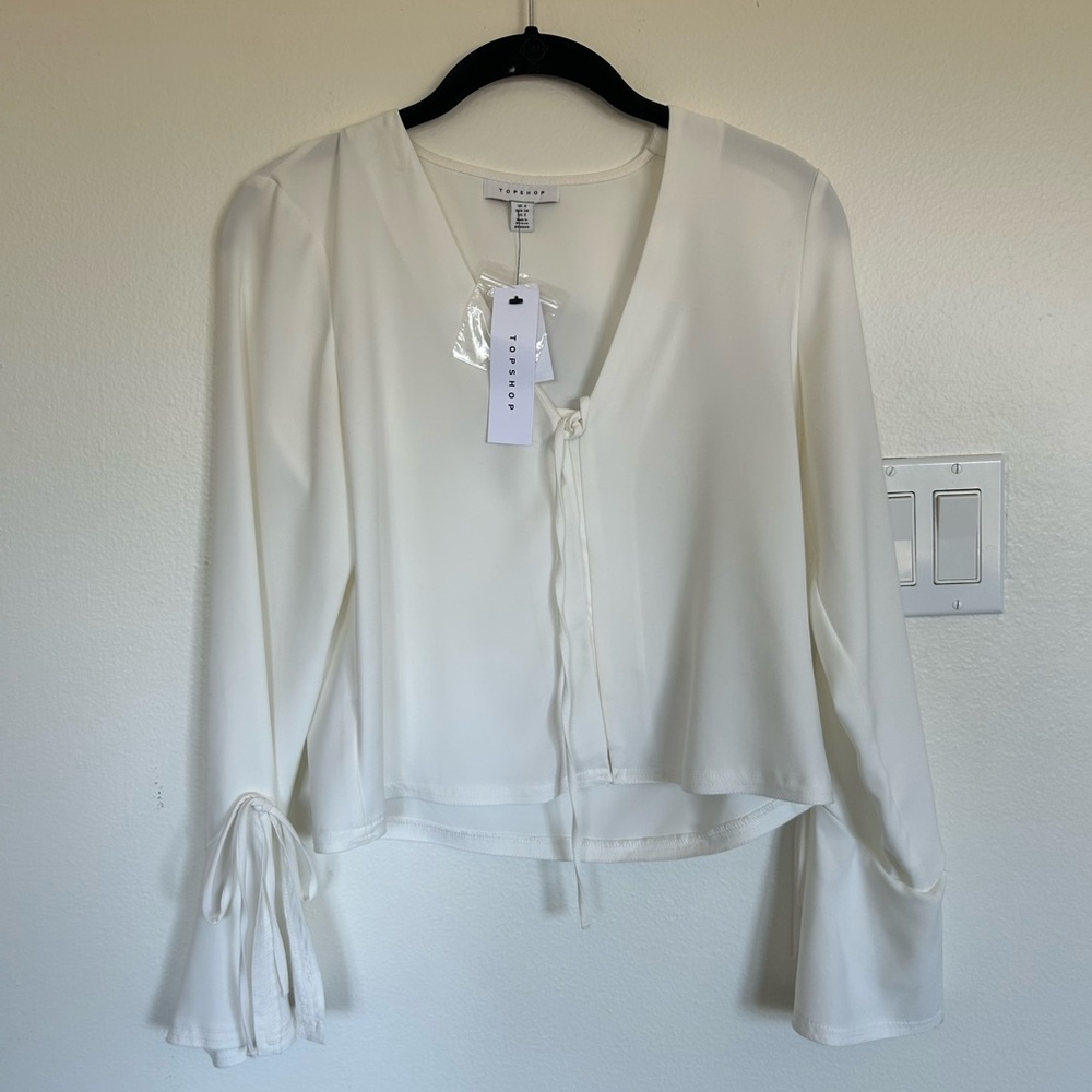 NWT Topshop Women’s 2 Bell Sleeve Tie Cropped Blouse